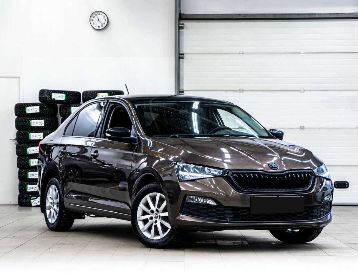 Б/У Шкода Рапид 2021 года. Фото: #1