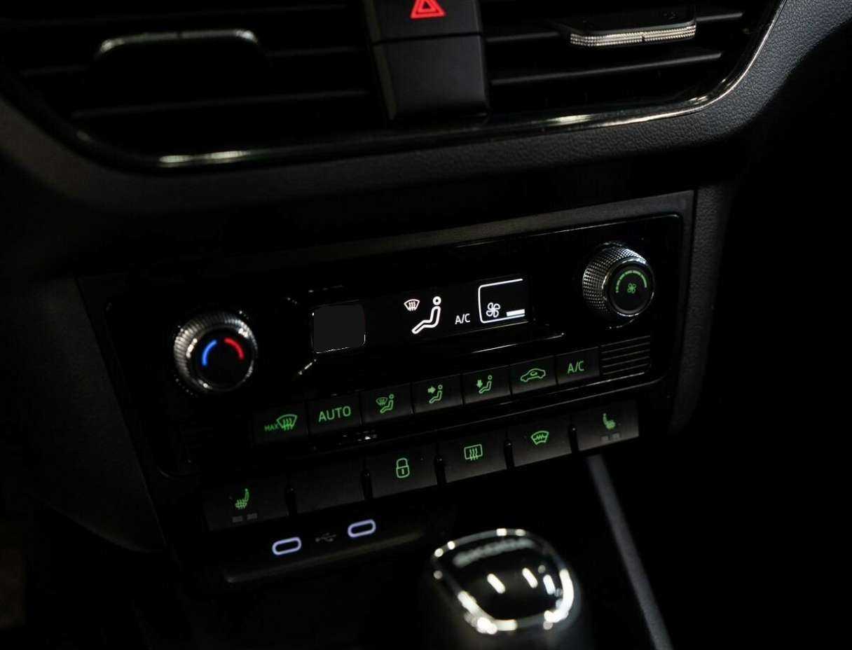 Б/У Шкода Рапид 2021 года. Фото: #12