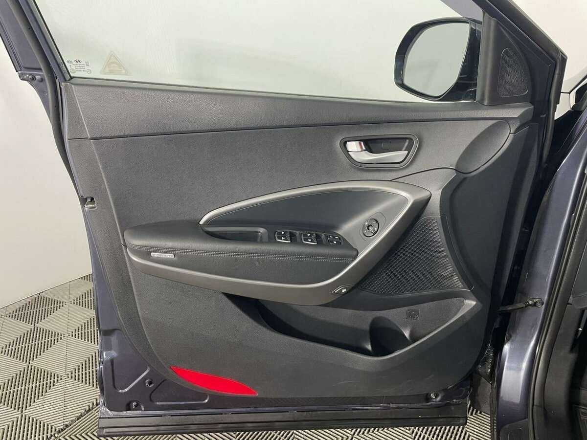 Б/У Хендай Санта Фе 2015 года. Фото: #7