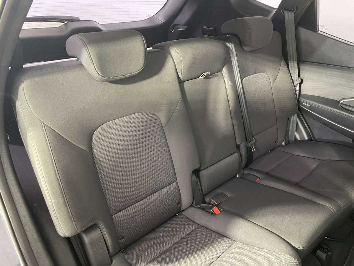 Б/У Хендай Санта Фе 2015 года. Фото: #14