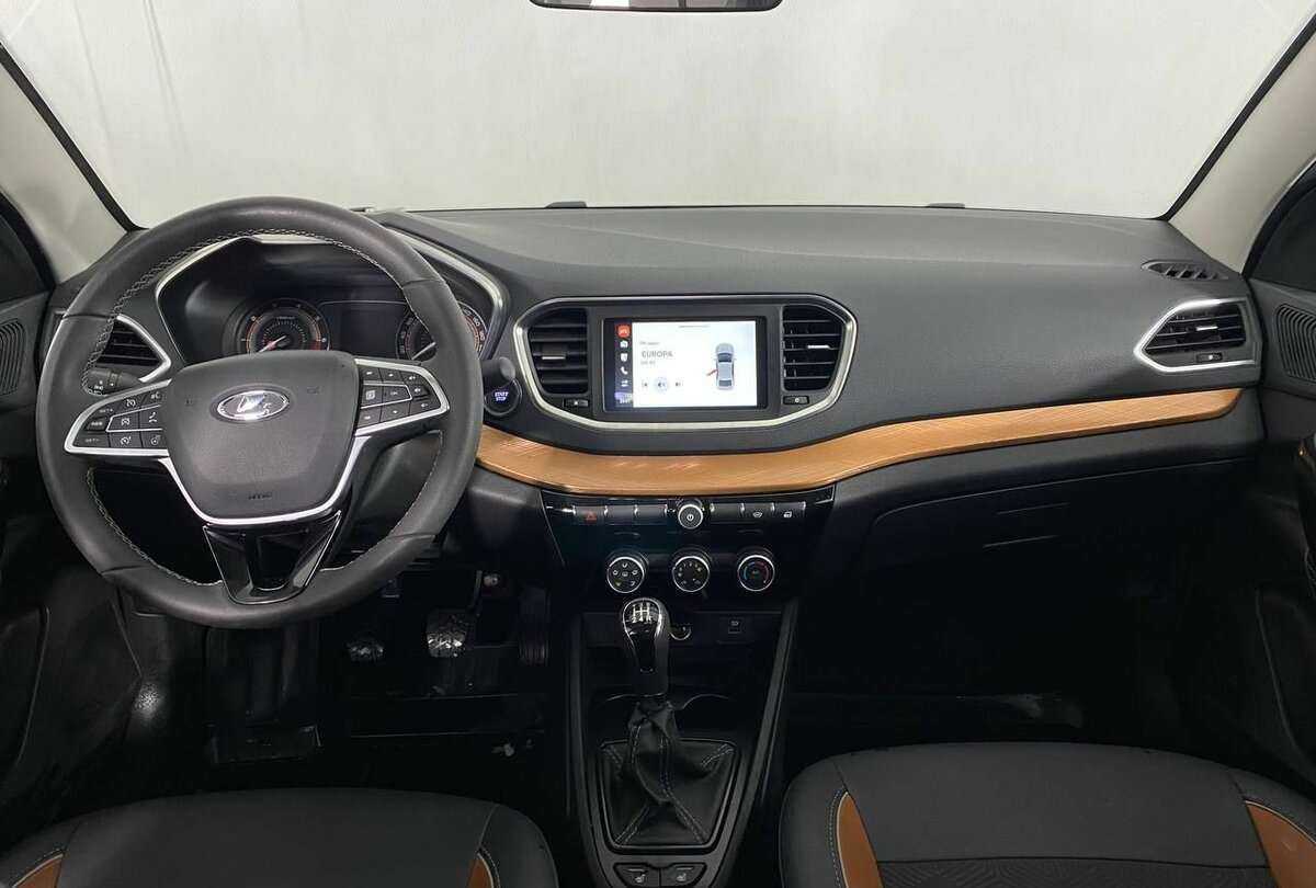 Б/У Лада (ВАЗ) Веста 2023 года. Фото: #10