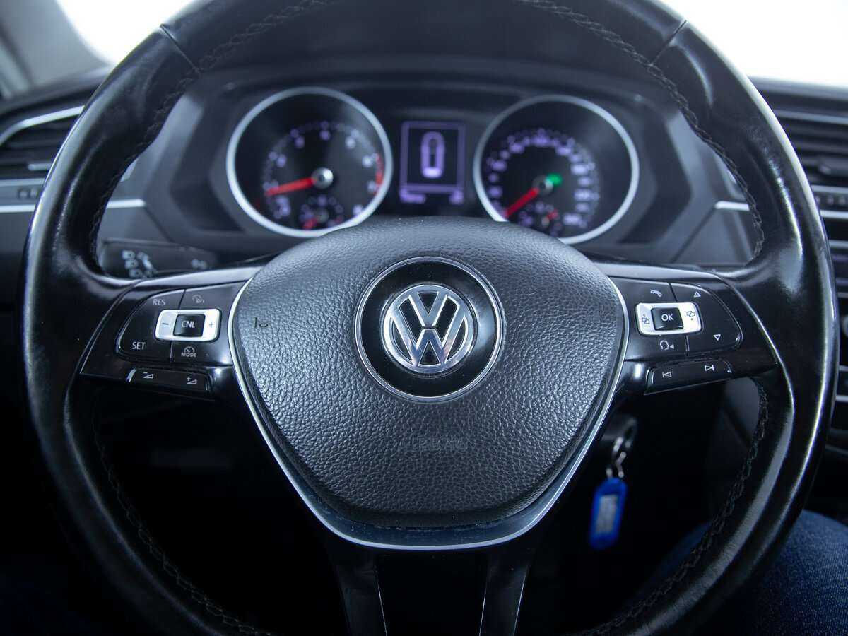 Б/У Фольксваген Тигуан 2018 года. Фото: #12