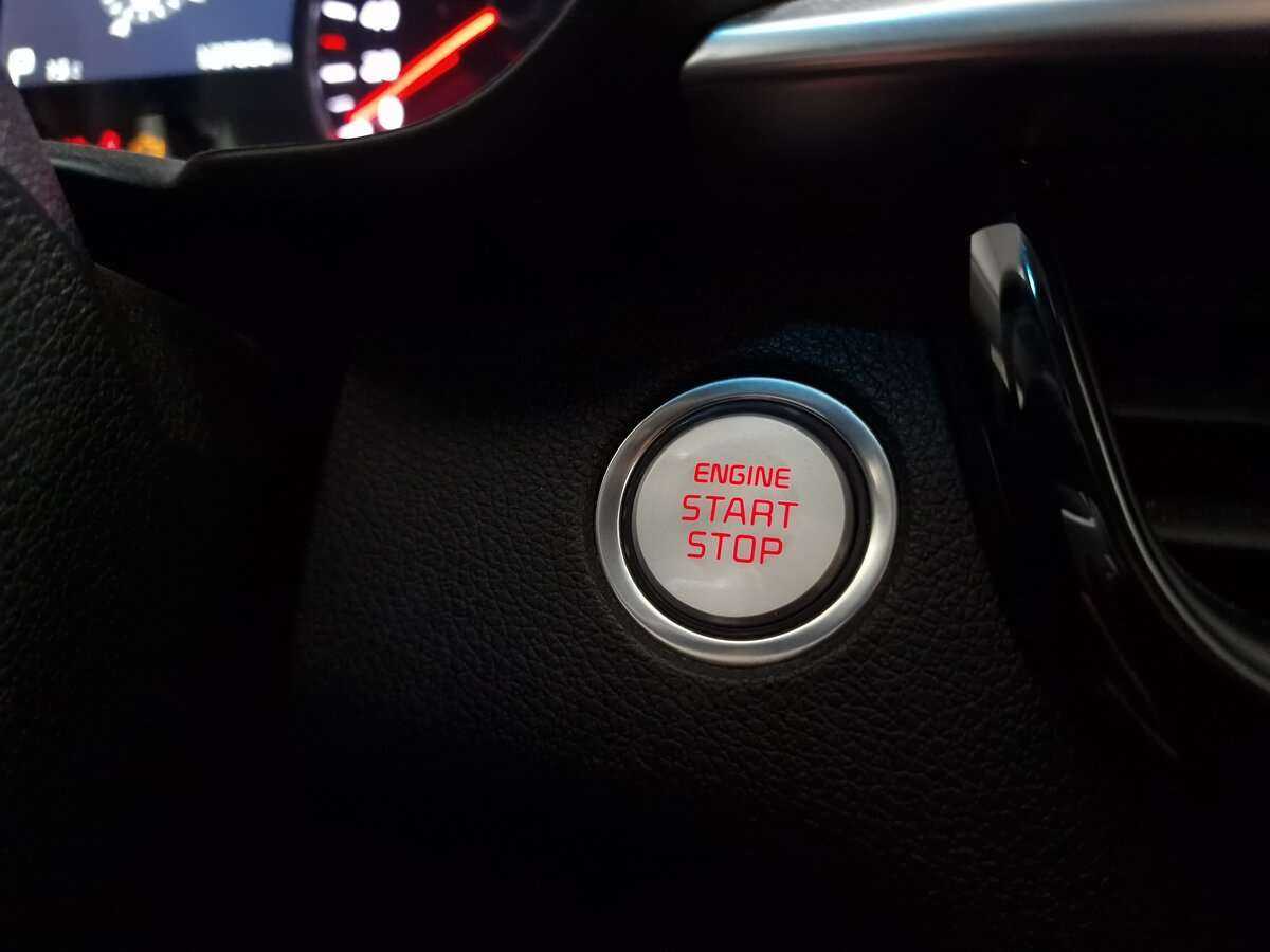 Б/У Киа Оптима 2018 года. Фото: #12