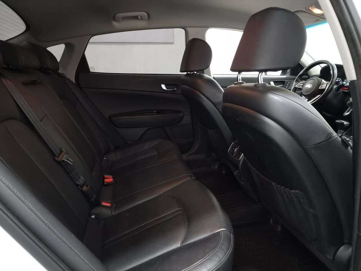 Б/У Киа Оптима 2018 года. Фото: #16