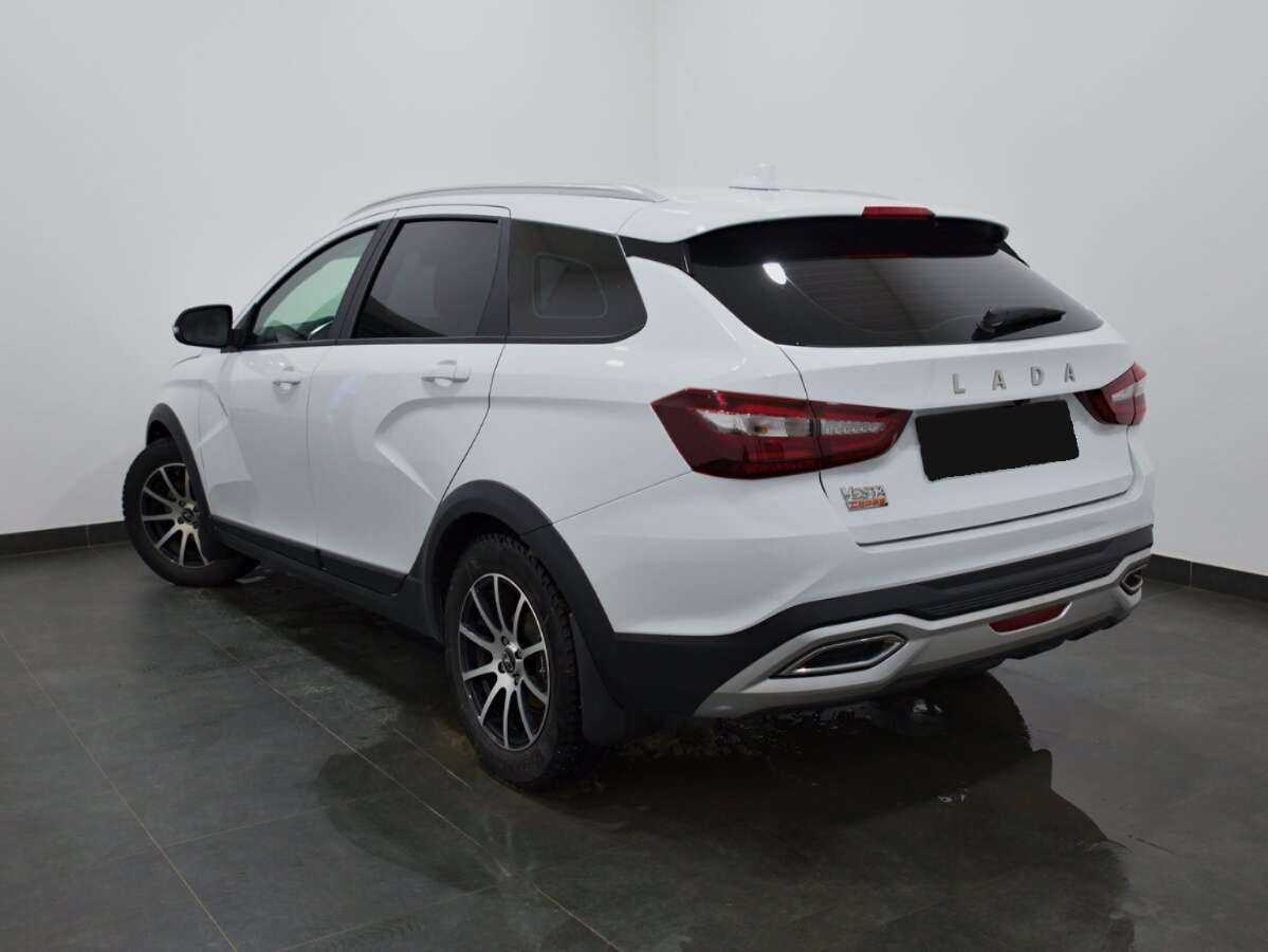 Б/У Лада (ВАЗ) Веста 2023 года. Фото: #2