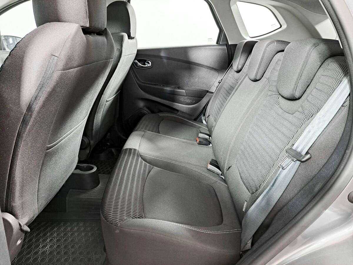 Б/У Рено Каптюр 2019 года. Фото: #9