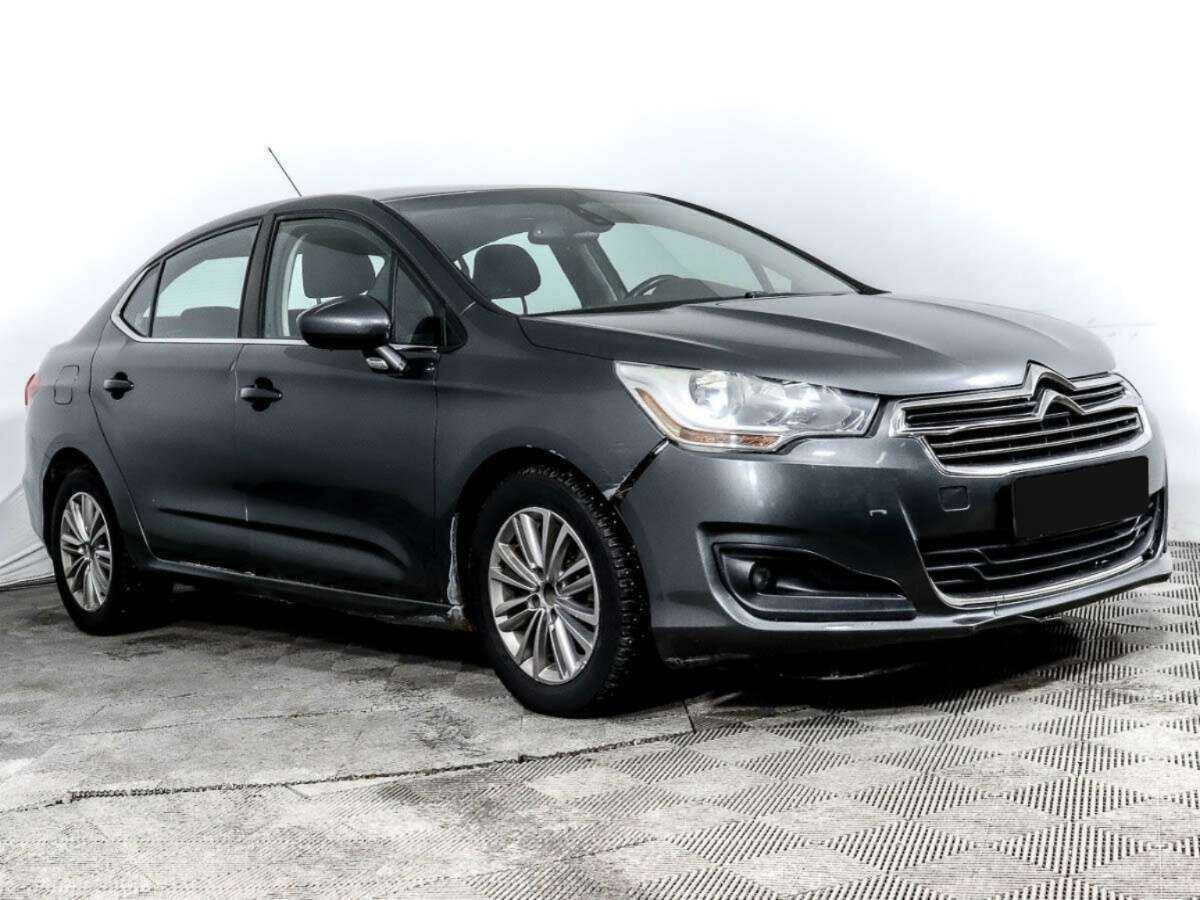 Б/У Ситроен Ц4 2013 года. Фото: #2