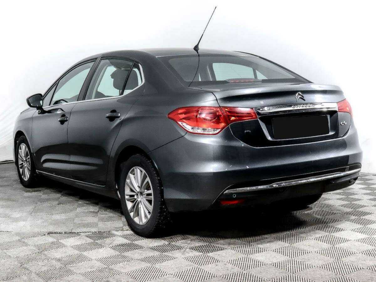 Б/У Ситроен Ц4 2013 года. Фото: #4