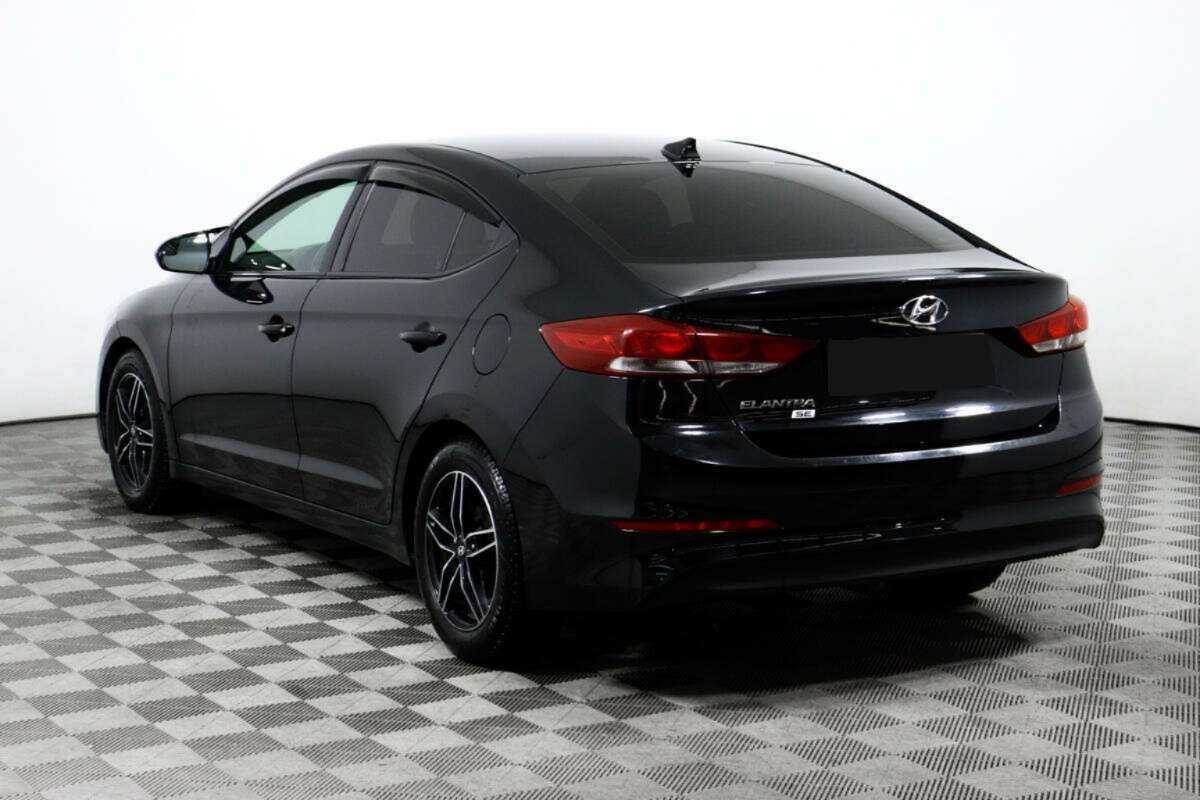 Б/У Хендай Елантра 2018 года. Фото: #6