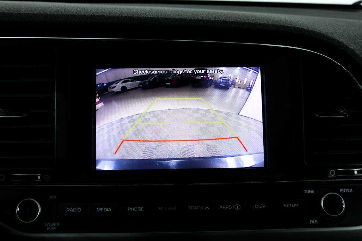 Б/У Хендай Елантра 2018 года. Фото: #13