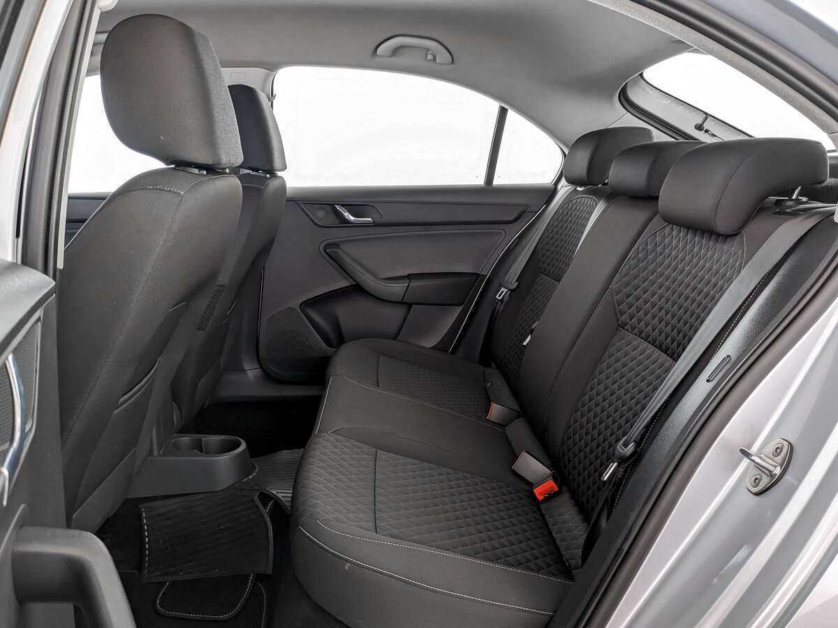 Б/У Шкода Рапид 2016 года. Фото: #8