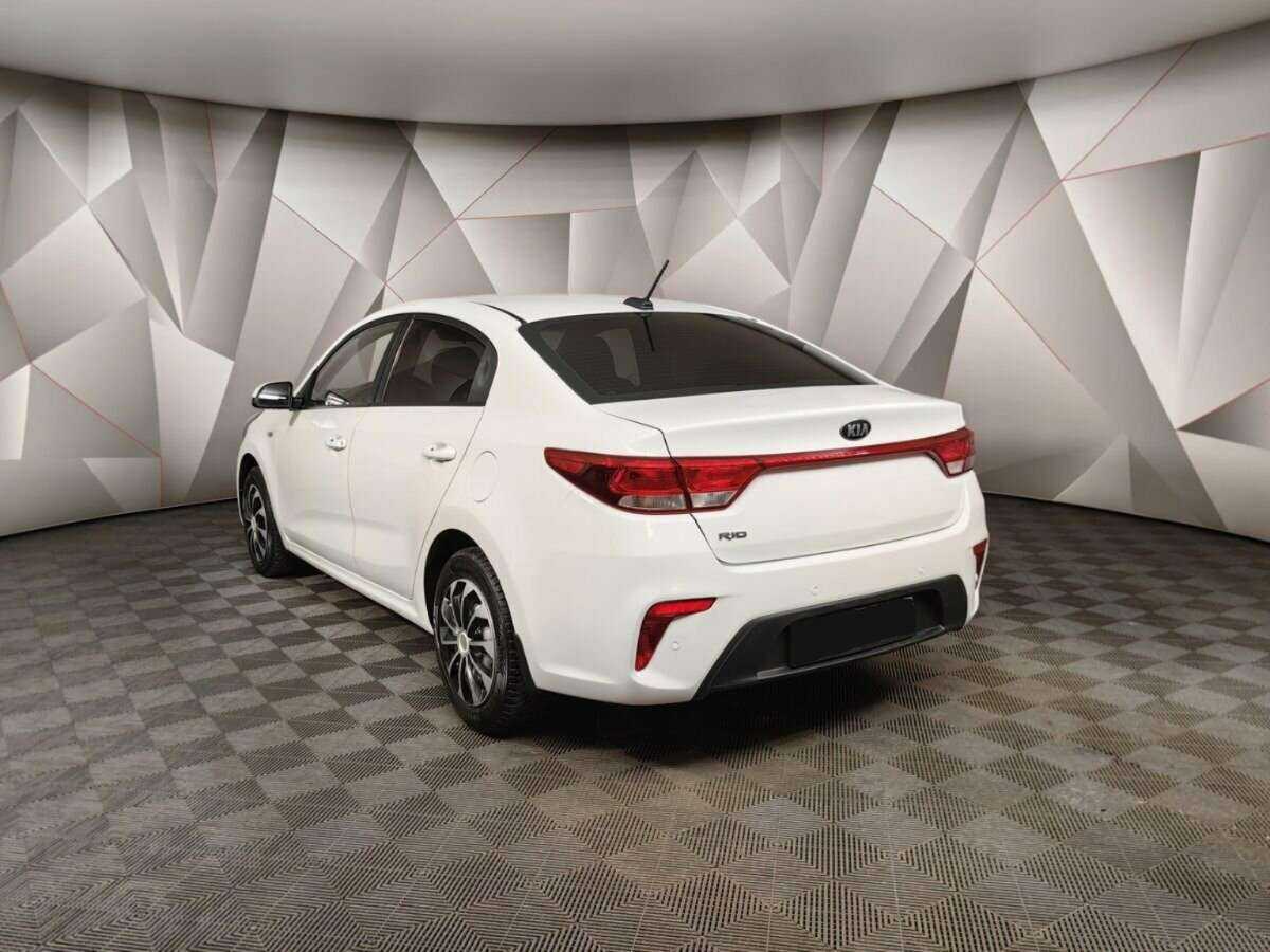 Б/У Киа Рио 2017 года. Фото: #3