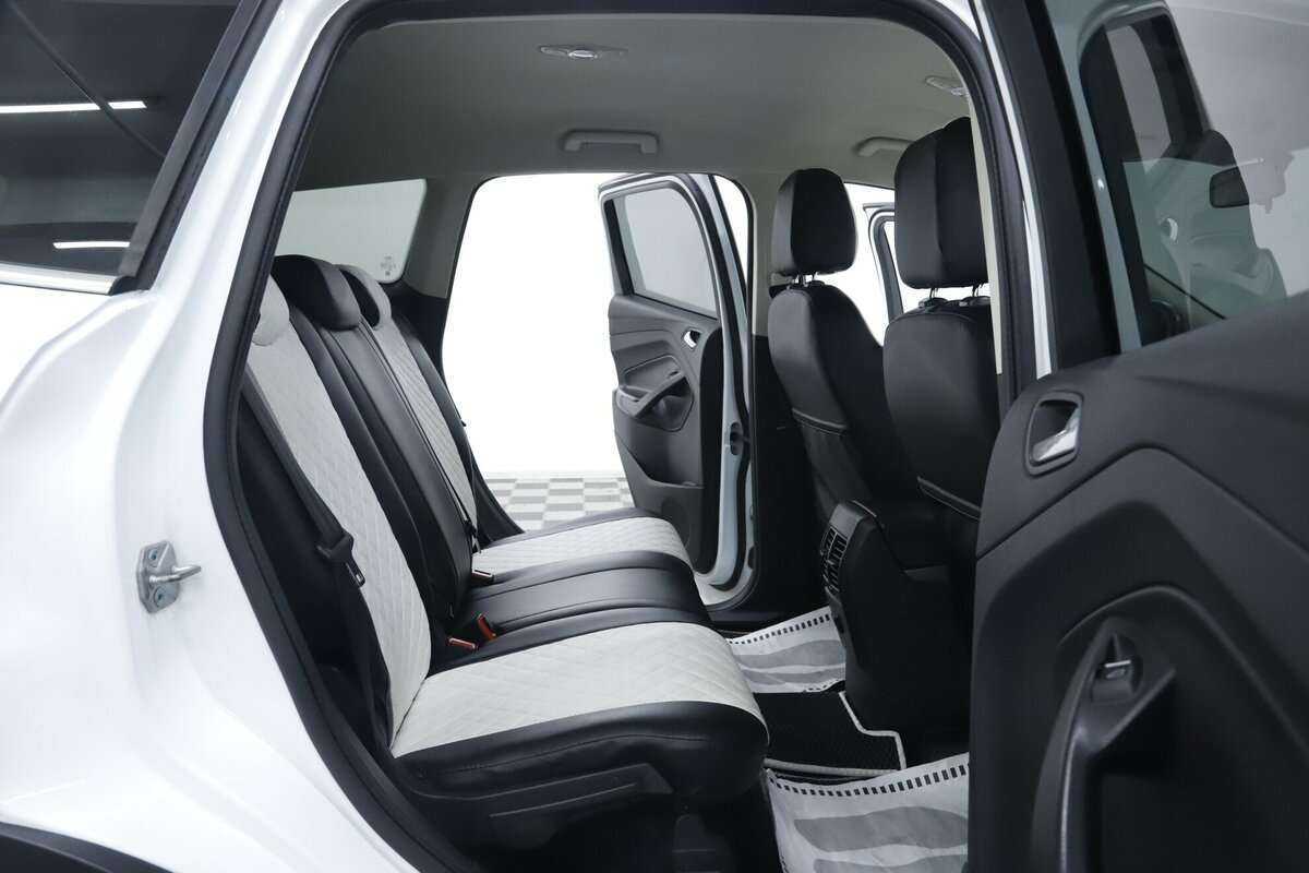 Б/У Форд Куга 2016 года. Фото: #16