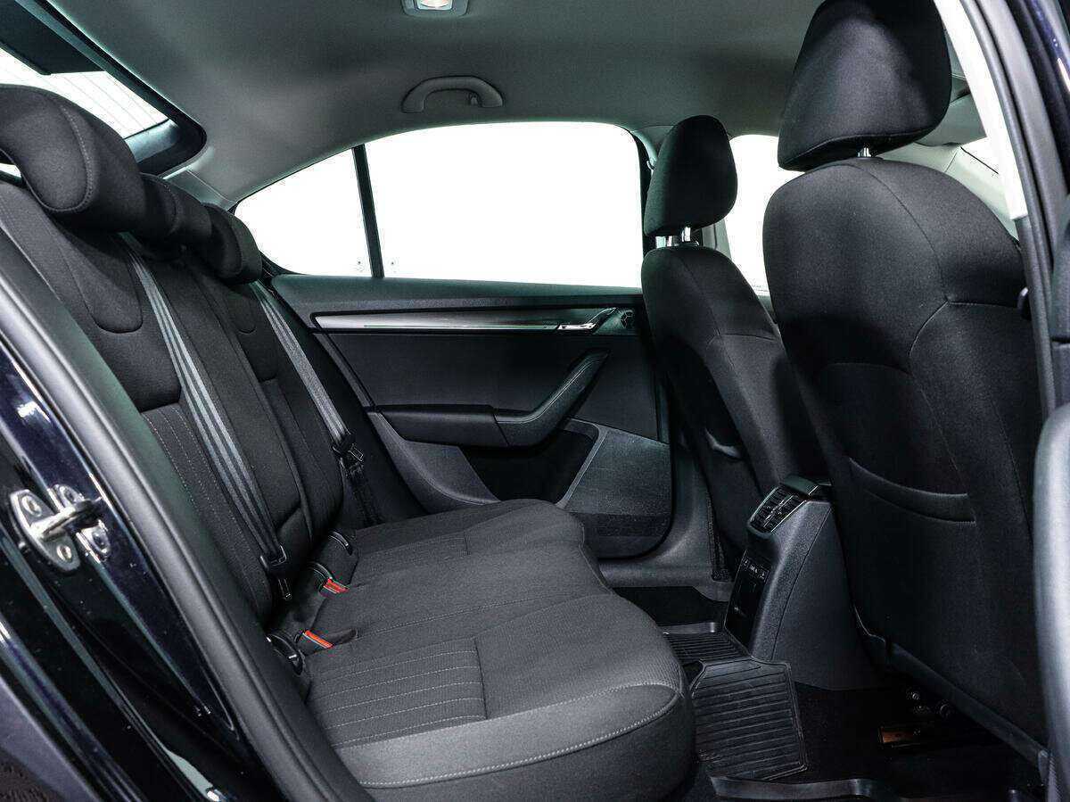 Б/У Шкода Октавия 2019 года. Фото: #16