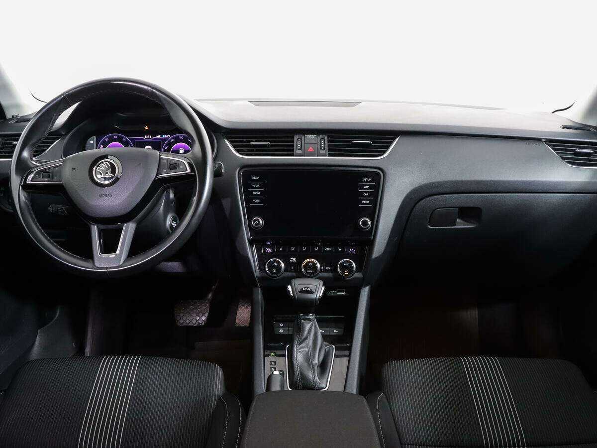 Б/У Шкода Октавия 2020 года. Фото: #7