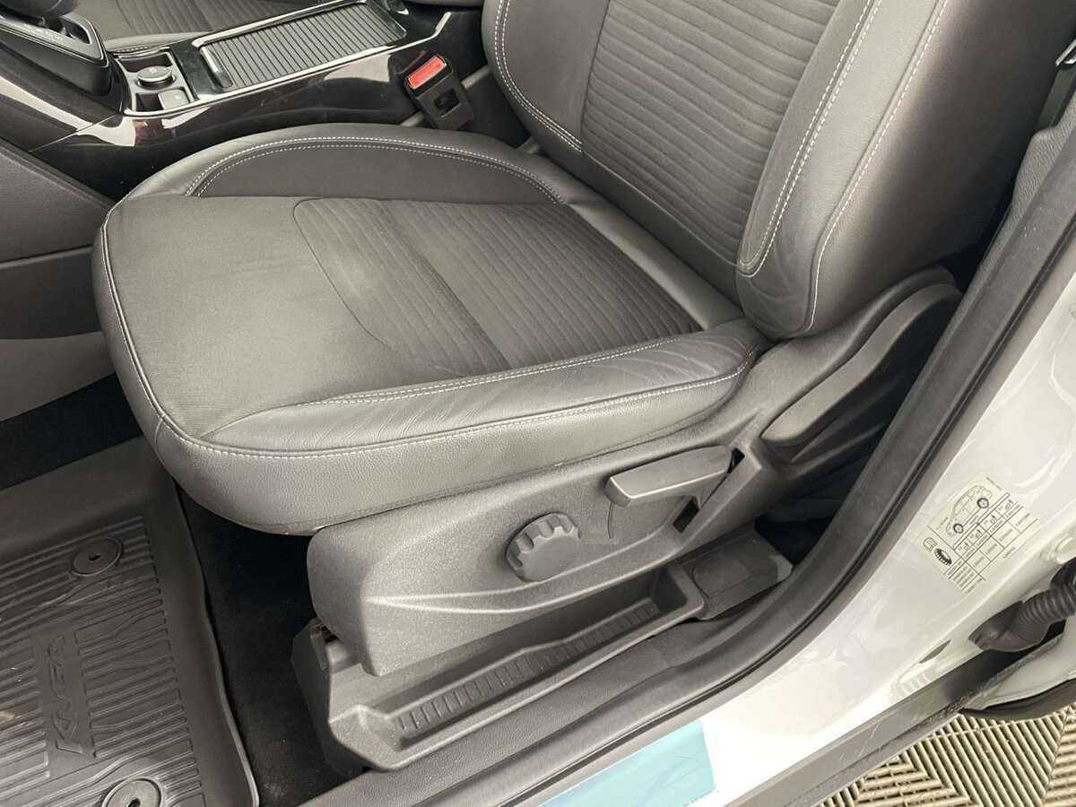 Б/У Форд Куга 2017 года. Фото: #7