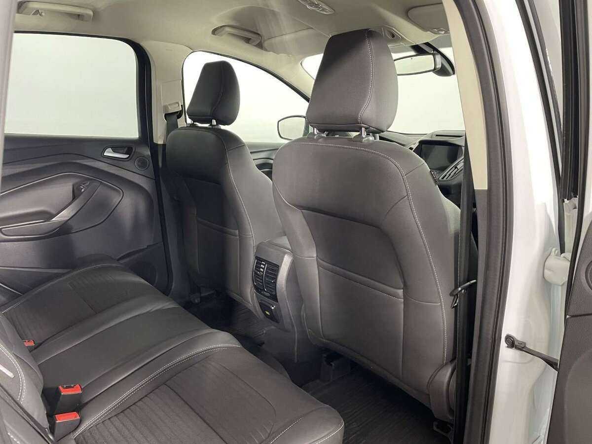 Б/У Форд Куга 2017 года. Фото: #13