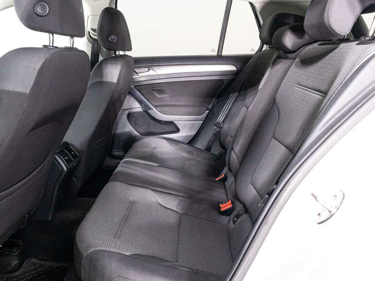 Б/У Фольксваген Гольф 2013 года. Фото: #9