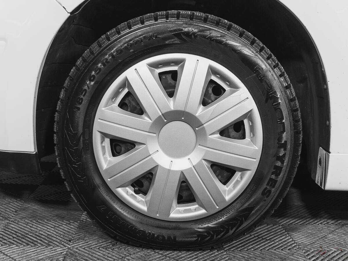 Б/У Ниссан Тиида 2013 года. Фото: #14