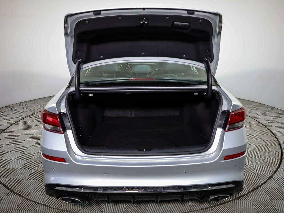 Б/У Киа Оптима 2019 года. Фото: #19