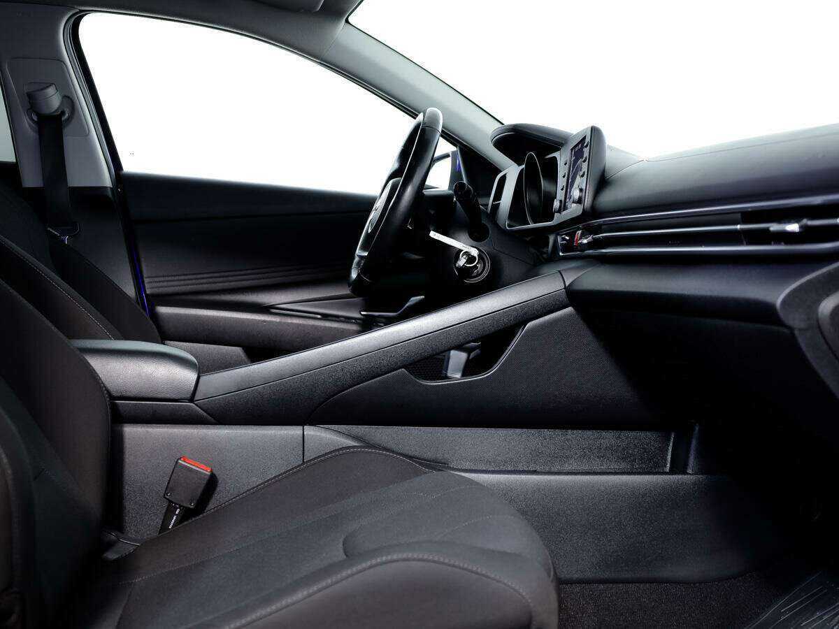 Б/У Хендай Елантра 2021 года. Фото: #19