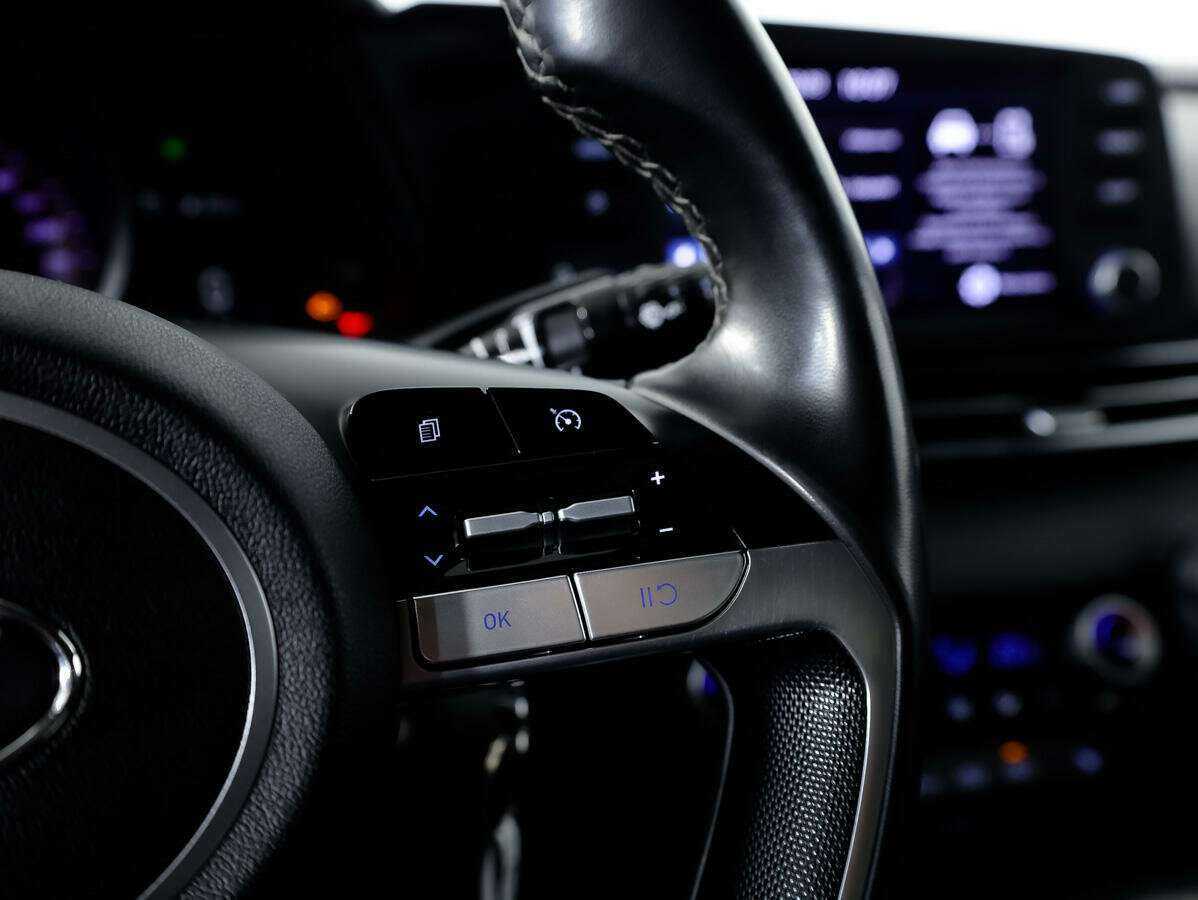 Б/У Хендай Елантра 2021 года. Фото: #21