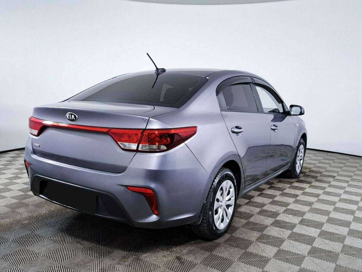 Б/У Киа Рио 2018 года. Фото: #3