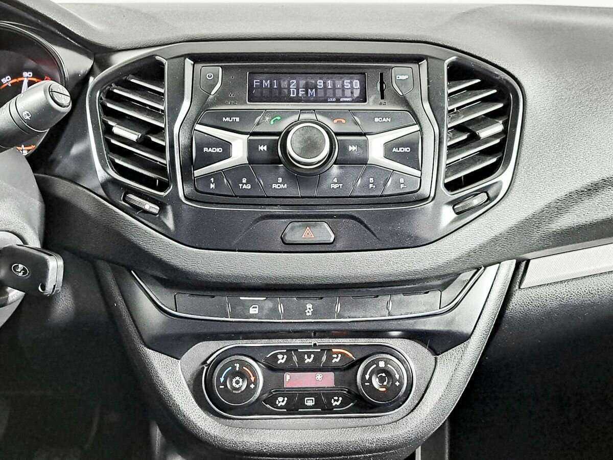 Б/У Лада (ВАЗ) Веста 2018 года. Фото: #12