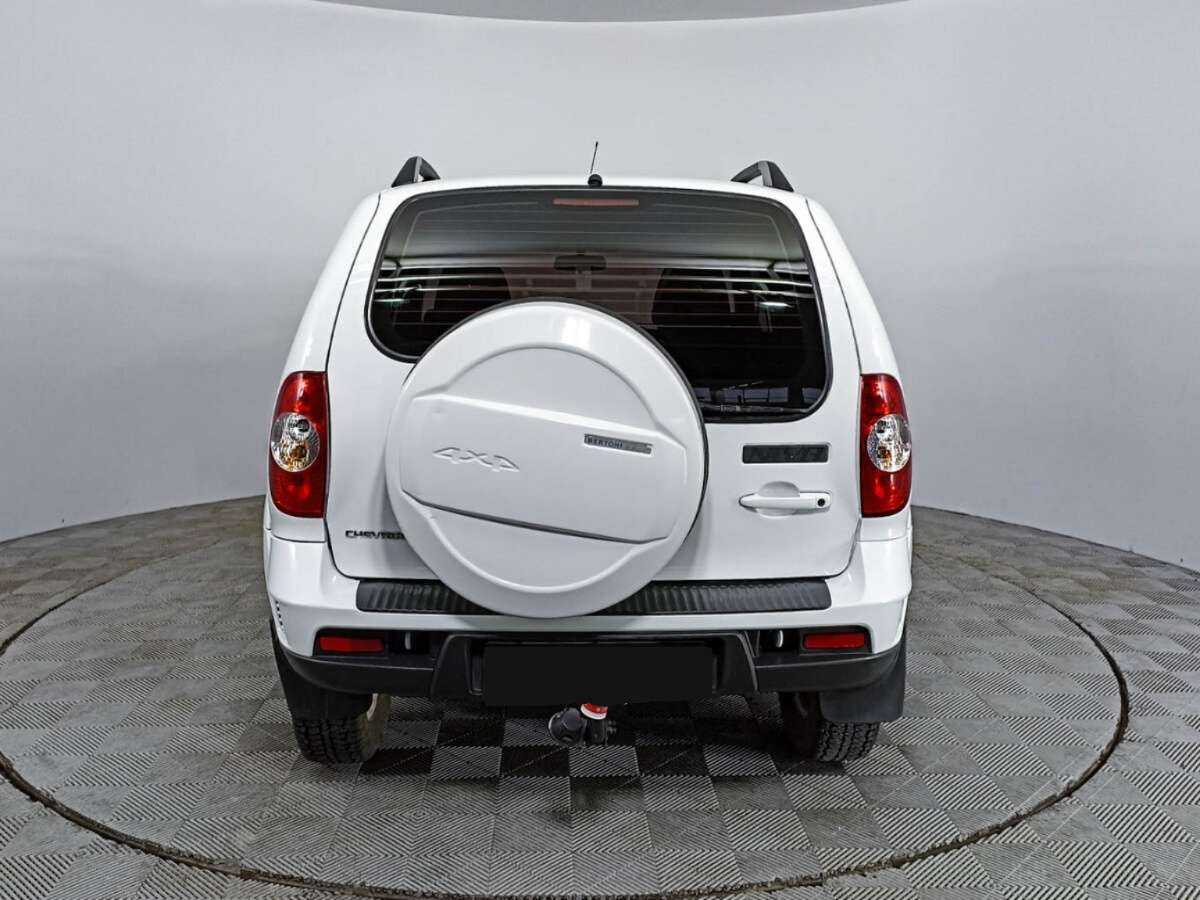 Б/У Шевроле Нива 2016 года. Фото: #4