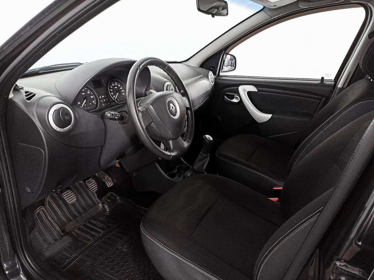 Б/У Рено Сандеро 2013 года. Фото: #11