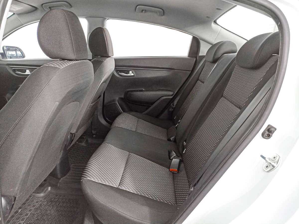 Б/У Киа Рио 2018 года. Фото: #9