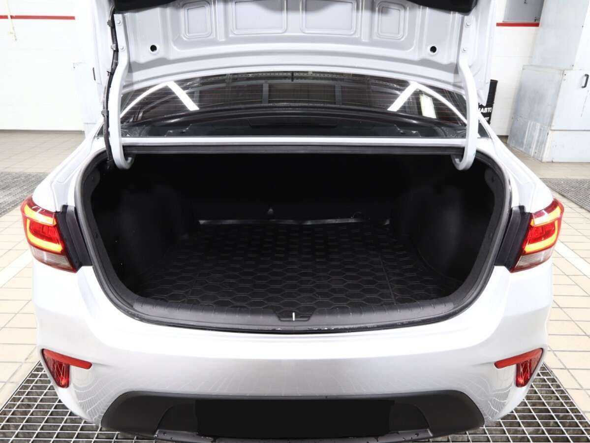 Б/У Киа Рио 2019 года. Фото: #4