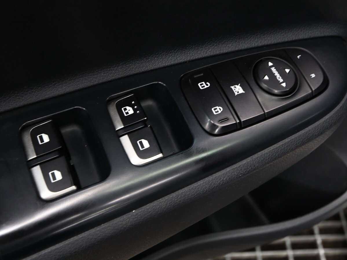 Б/У Киа Рио 2019 года. Фото: #8