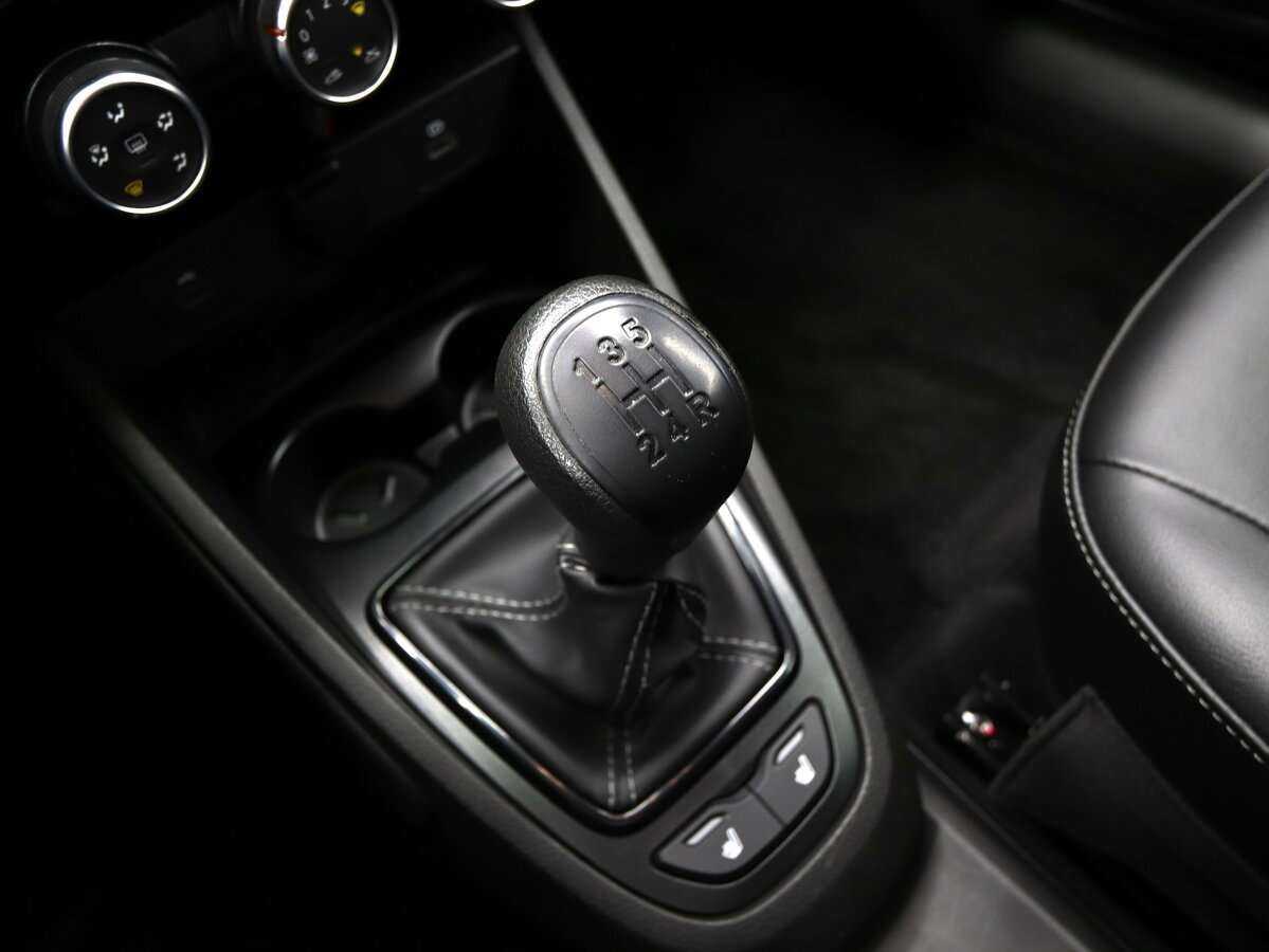 Б/У Лада (ВАЗ) Веста 2023 года. Фото: #17