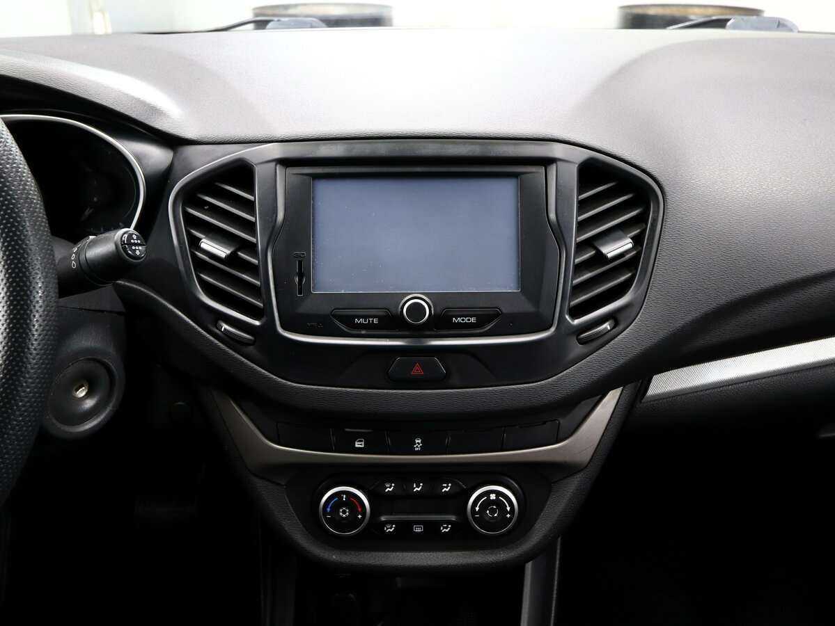 Б/У Лада (ВАЗ) Веста 2015 года. Фото: #17