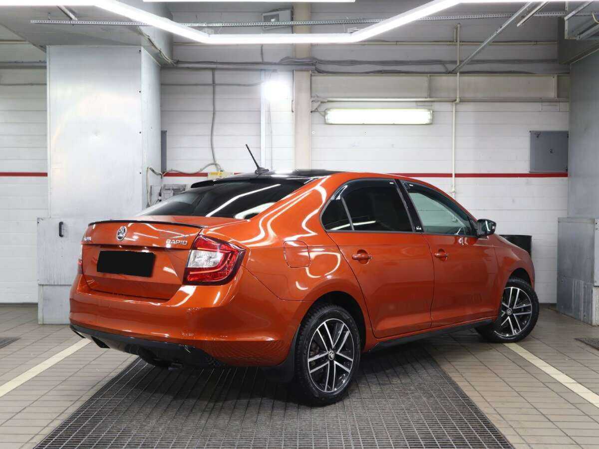 Б/У Шкода Рапид 2018 года. Фото: #1