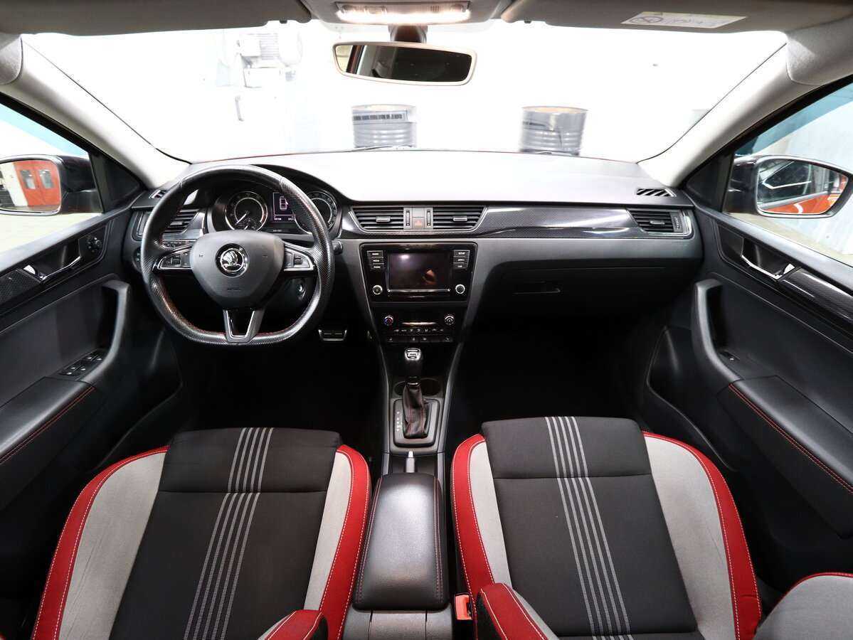 Б/У Шкода Рапид 2018 года. Фото: #17