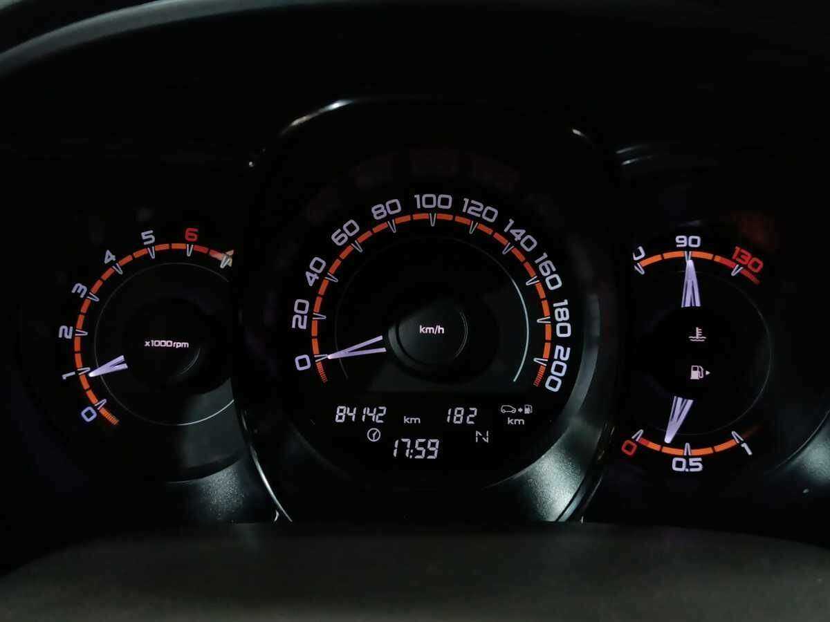 Б/У Лада (ВАЗ) Веста 2018 года. Фото: #12