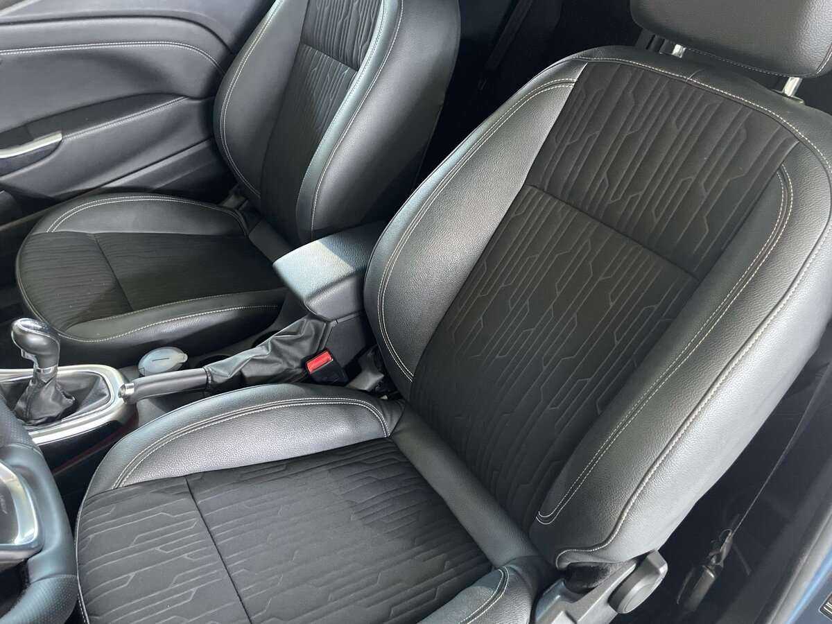 Б/У Опель Астра 2014 года. Фото: #17