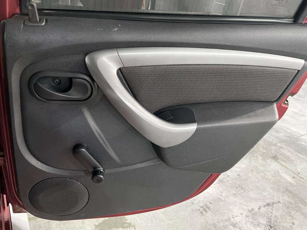 Б/У Рено Дастер 2012 года. Фото: #19