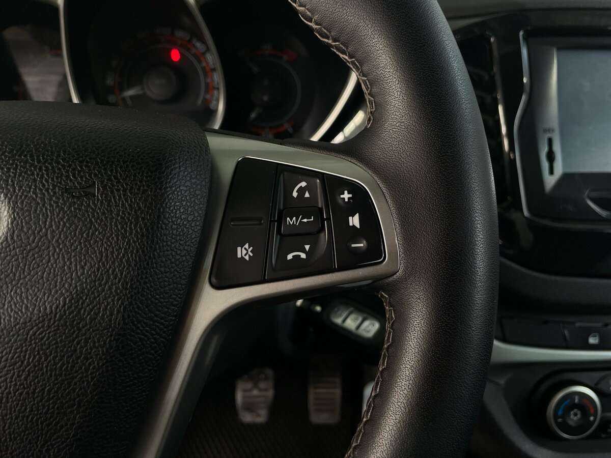 Б/У Лада (ВАЗ) Веста 2017 года. Фото: #12