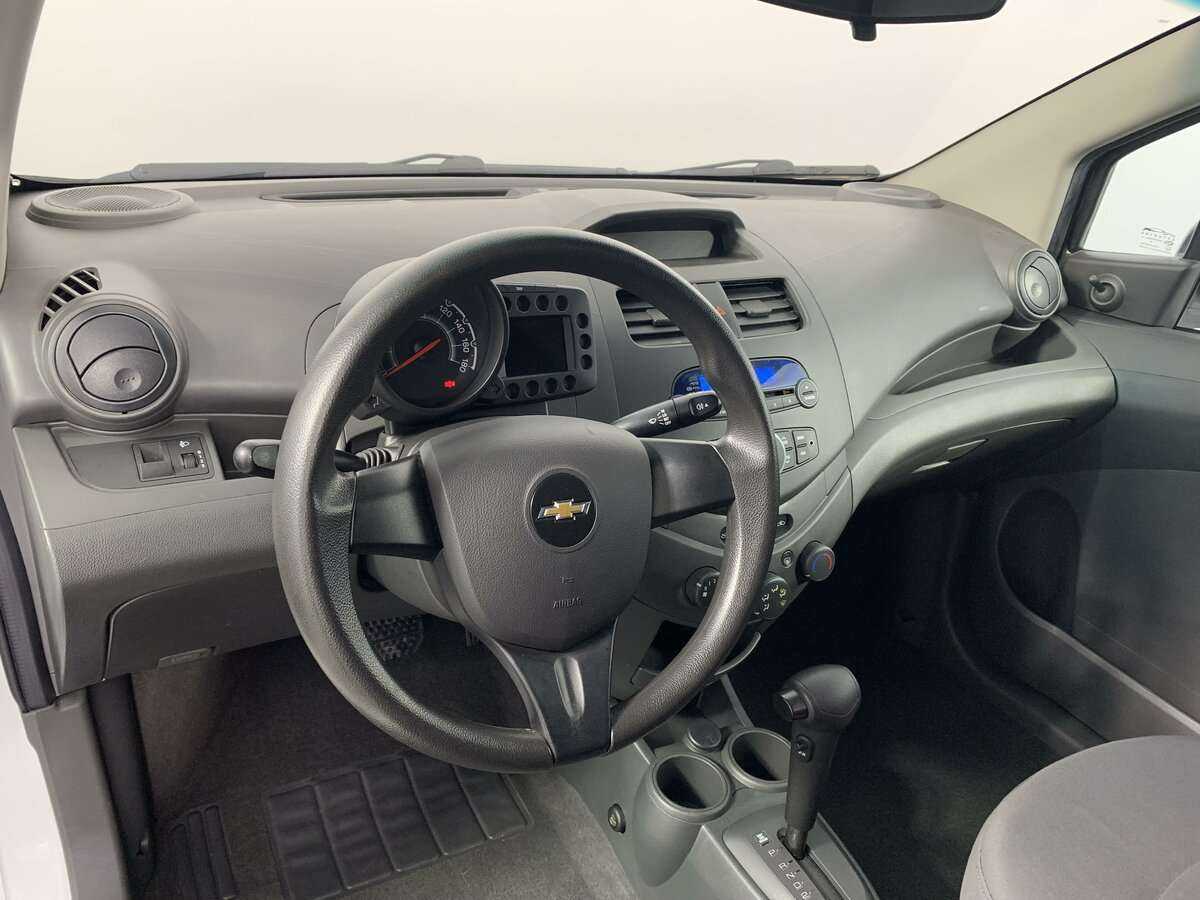 Б/У Шевроле Спарк 2013 года. Фото: #14