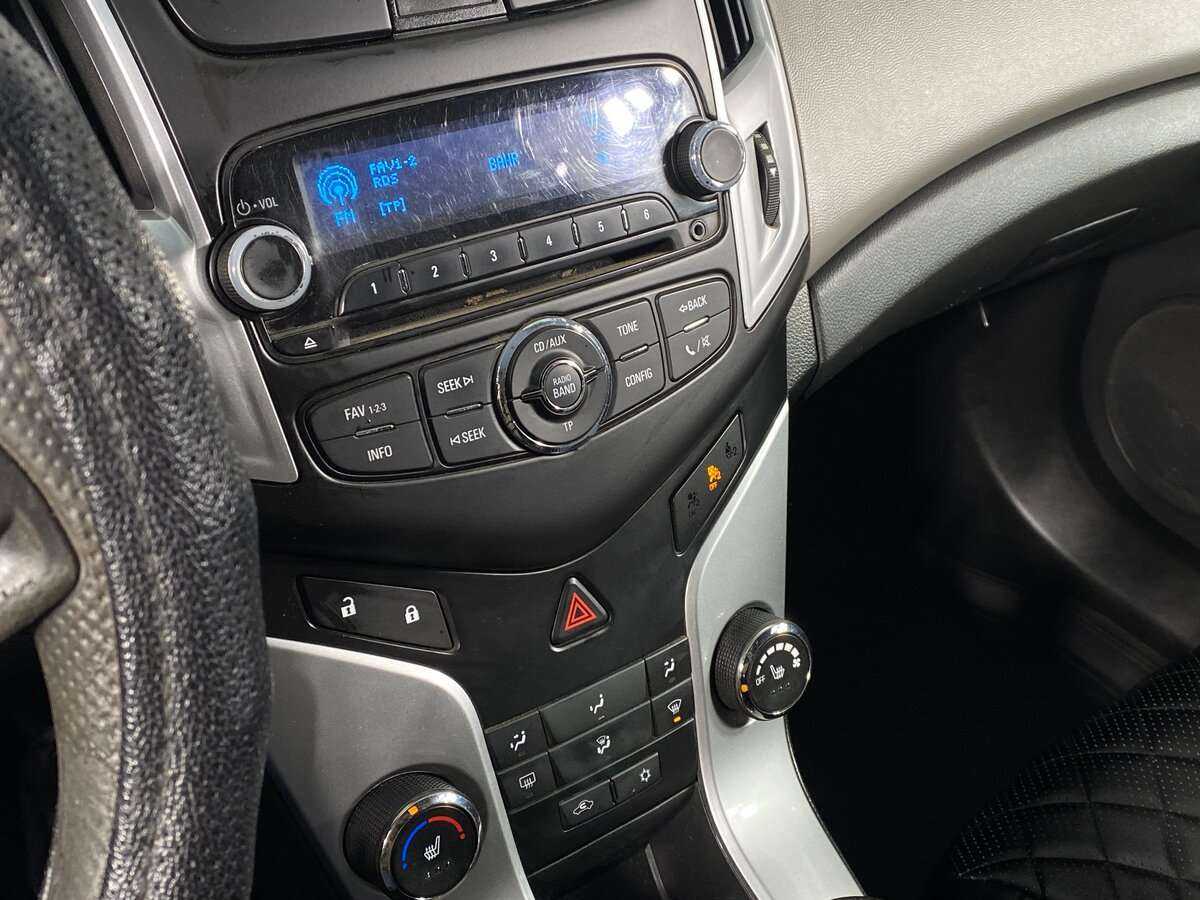 Б/У Шевроле Круз 2013 года. Фото: #11