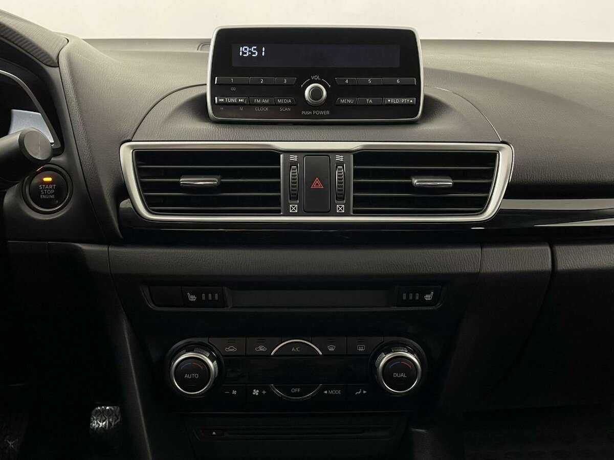 Б/У Мазда 3 2014 года. Фото: #11