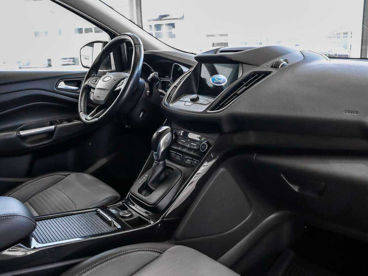 Б/У Форд Куга 2016 года. Фото: #11