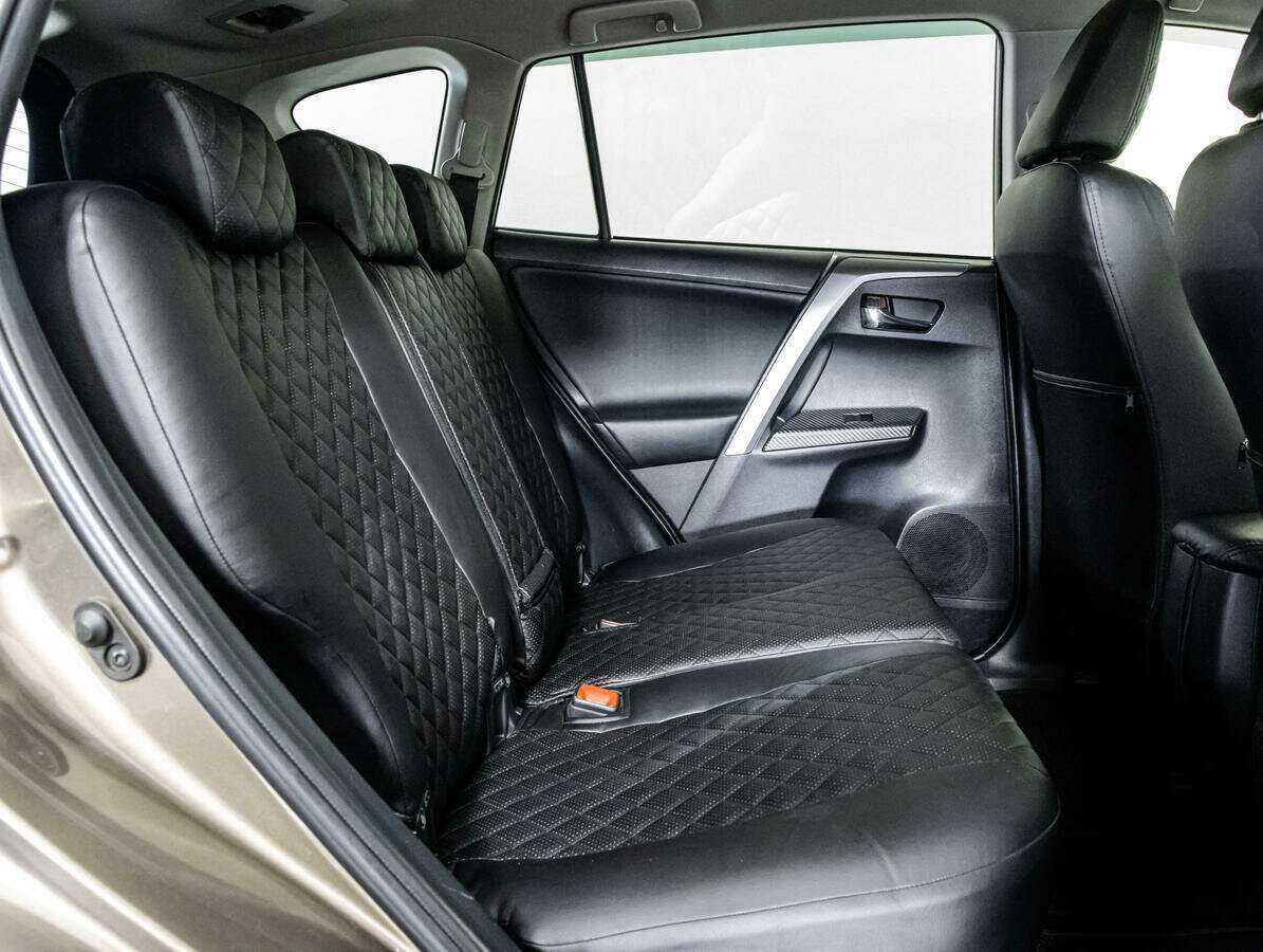 Б/У Тойота Рав4 2014 года. Фото: #11