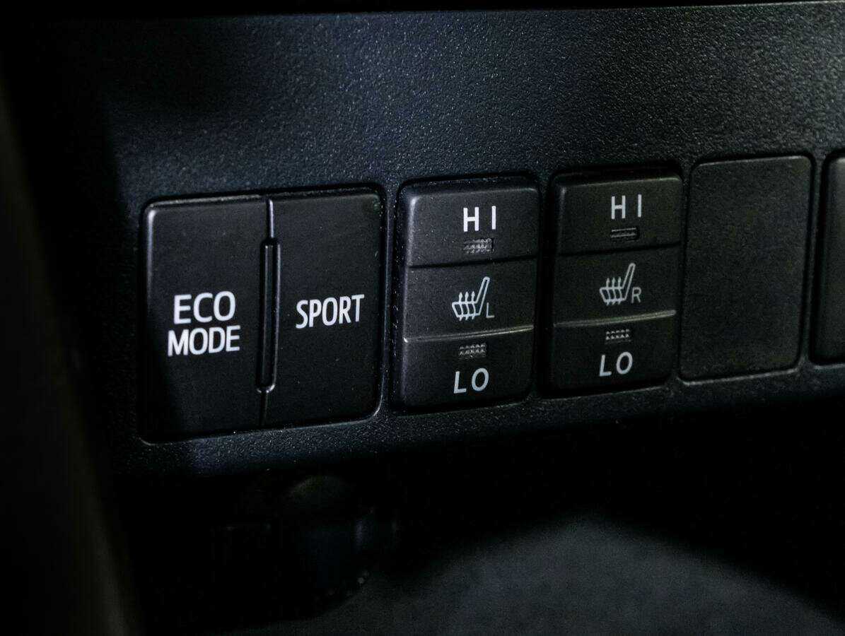 Б/У Тойота Рав4 2014 года. Фото: #13