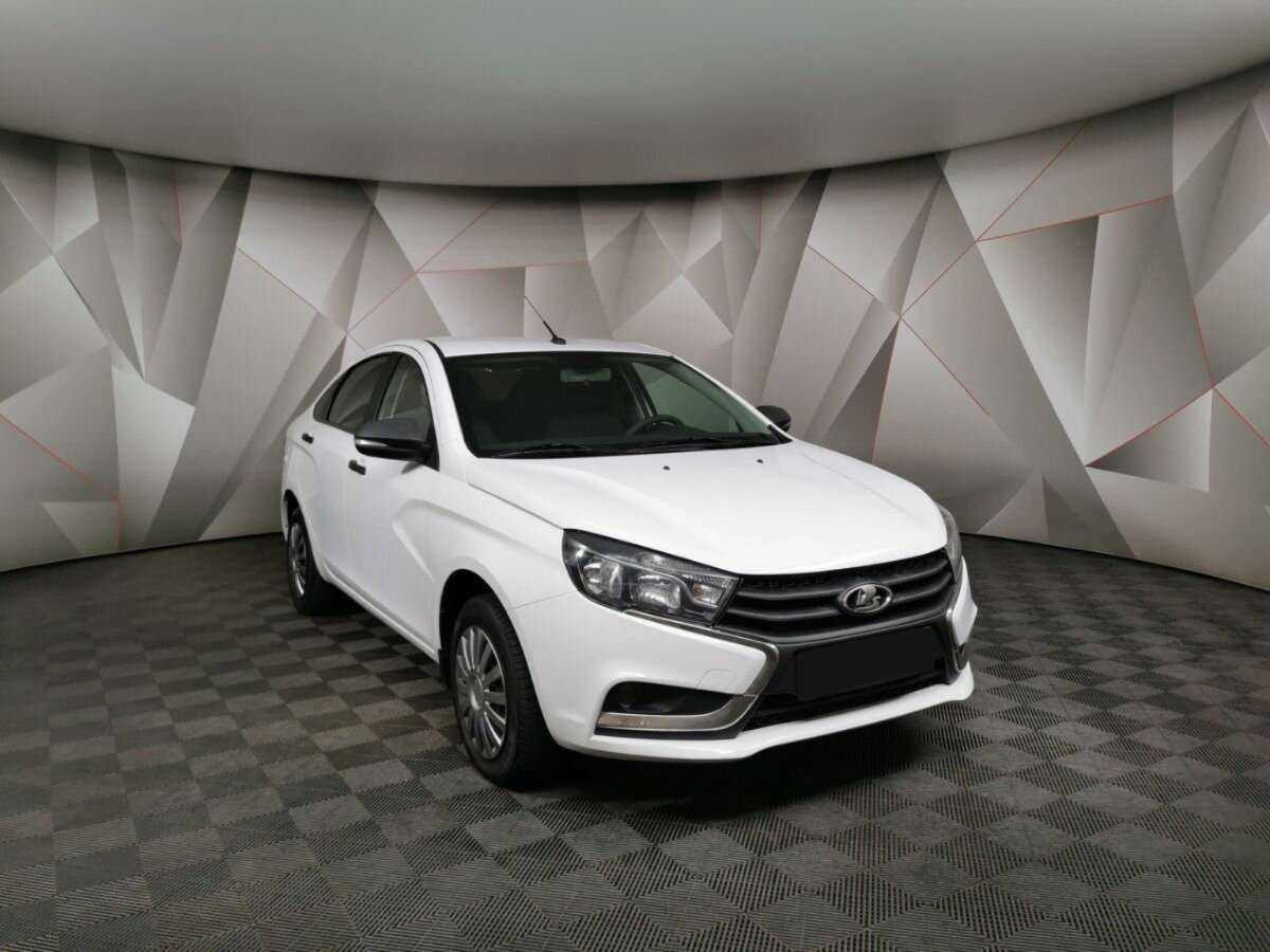 Б/У Лада (ВАЗ) Веста 2017 года. Фото: #2