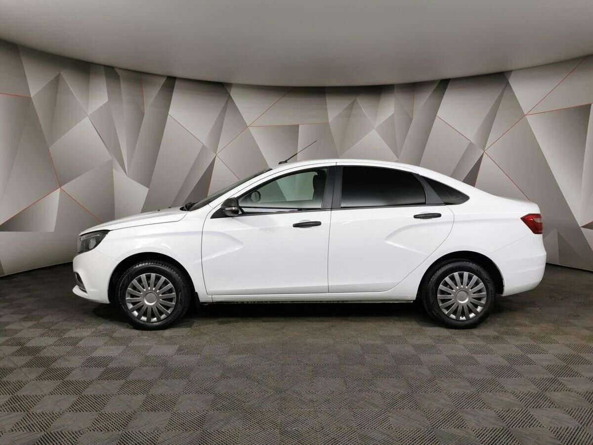 Б/У Лада (ВАЗ) Веста 2017 года. Фото: #4