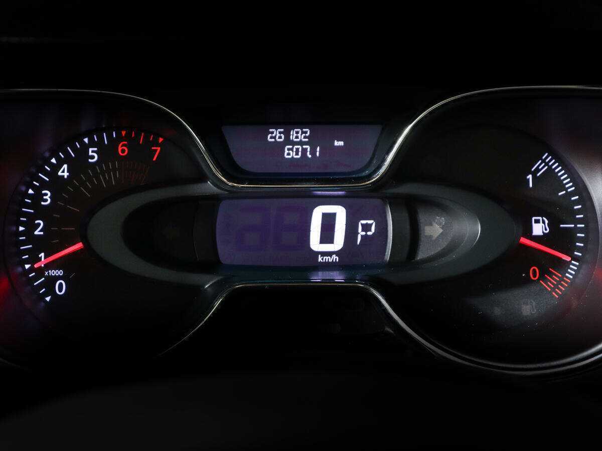 Б/У Рено Каптюр 2017 года. Фото: #8